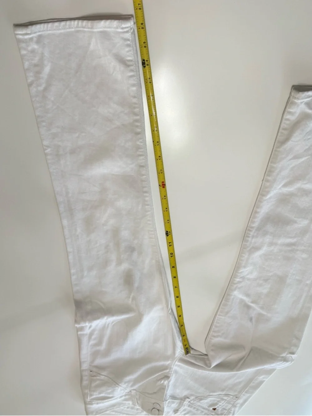 Hudson Jeans White Straight-Leg Women’s Jeans RN#107906 size 26 - Picture 5 of 10